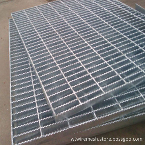 Plain steel grating